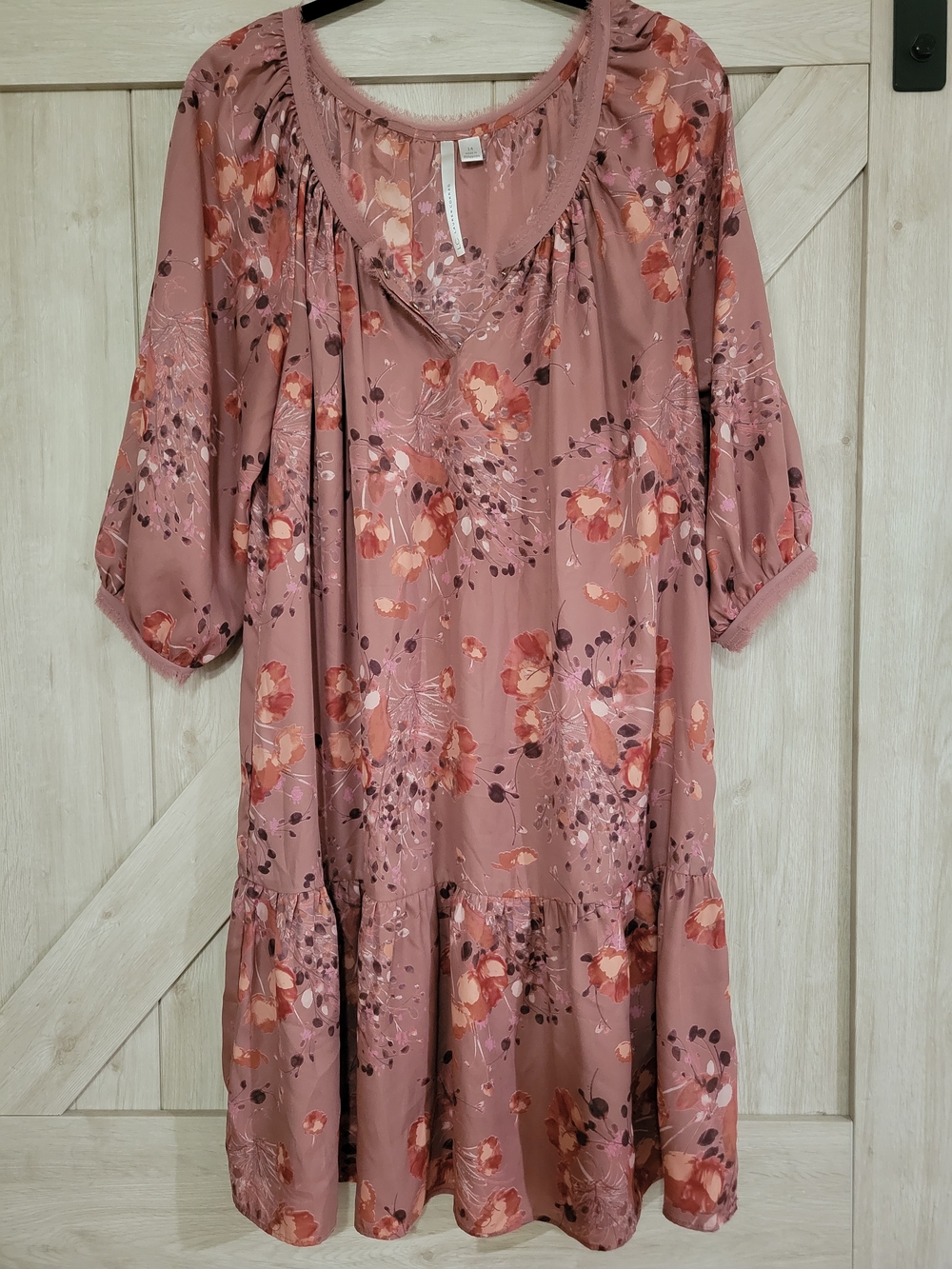 LC Lauren Conrad Rose Mauve Floral Peasant Tunic